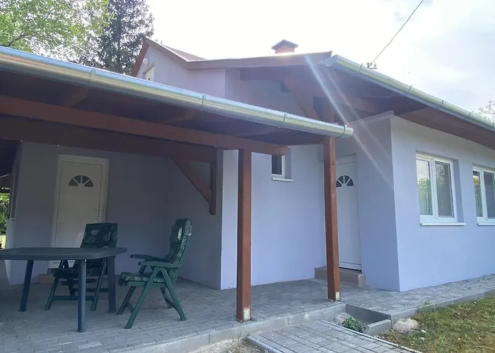 Eszter בית נופש