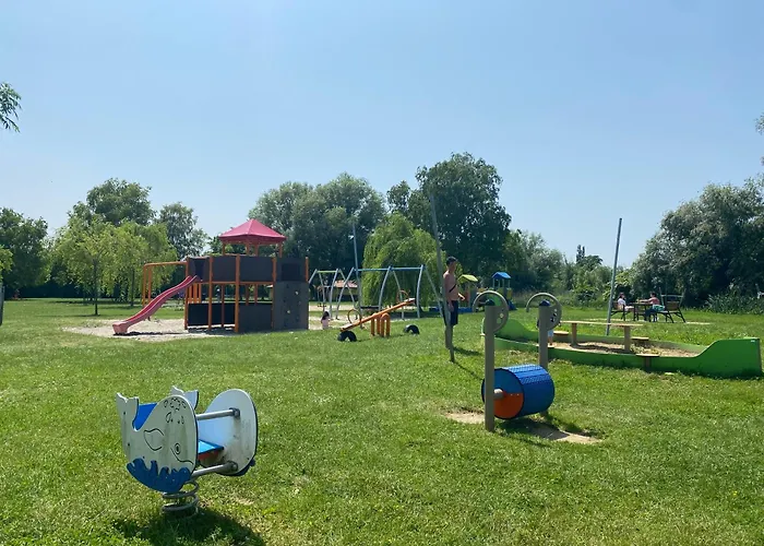 Eszter Balatonmáriafürdő